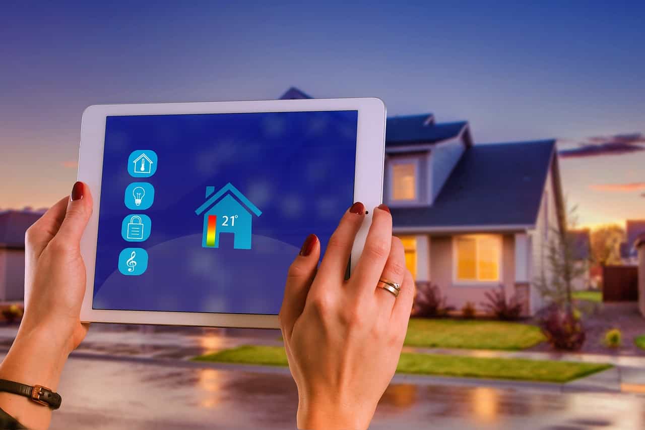 Aplikacja smart home na tablecie